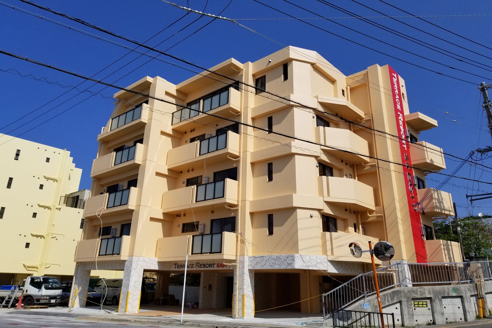 Mango Resort Okinawa Chatan Exterior photo